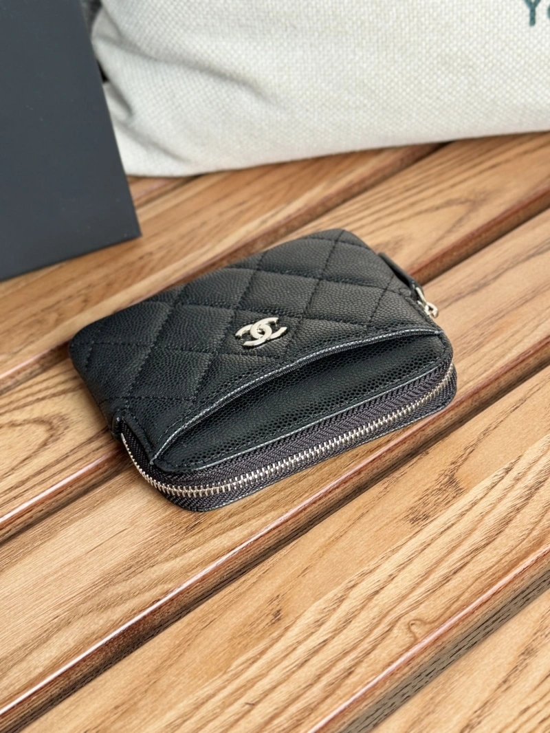 Ch**el wallets 4081-0133
