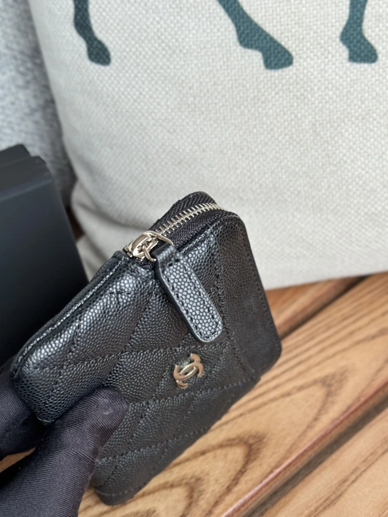 Ch**el wallets 4081-0133