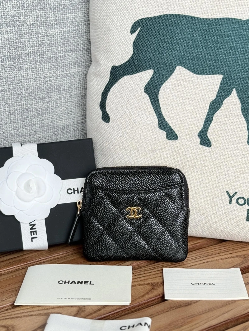 Ch**el wallets 4081-0136