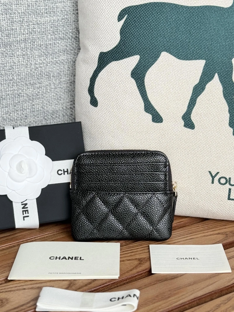 Ch**el wallets 4081-0136