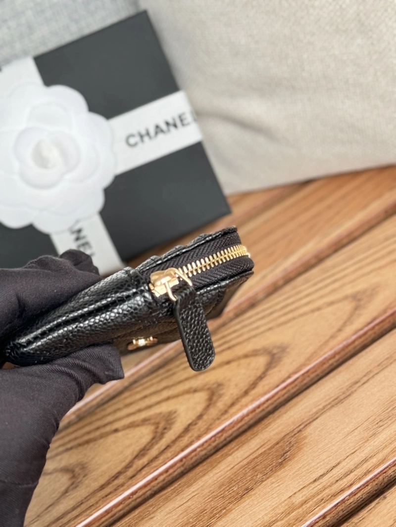 Ch**el wallets 4081-0136