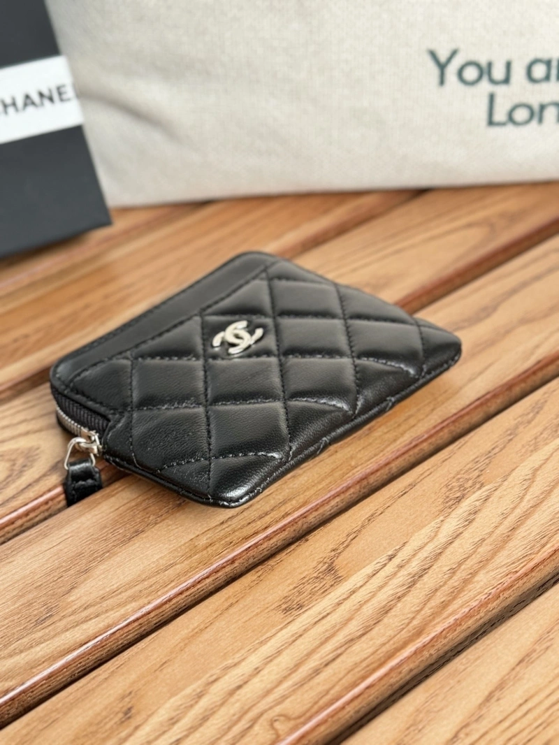 Ch**el wallets 4081-0137