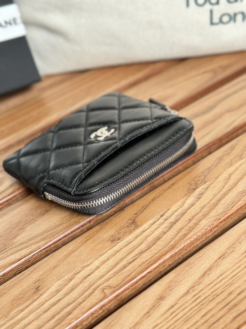 Ch**el wallets 4081-0137