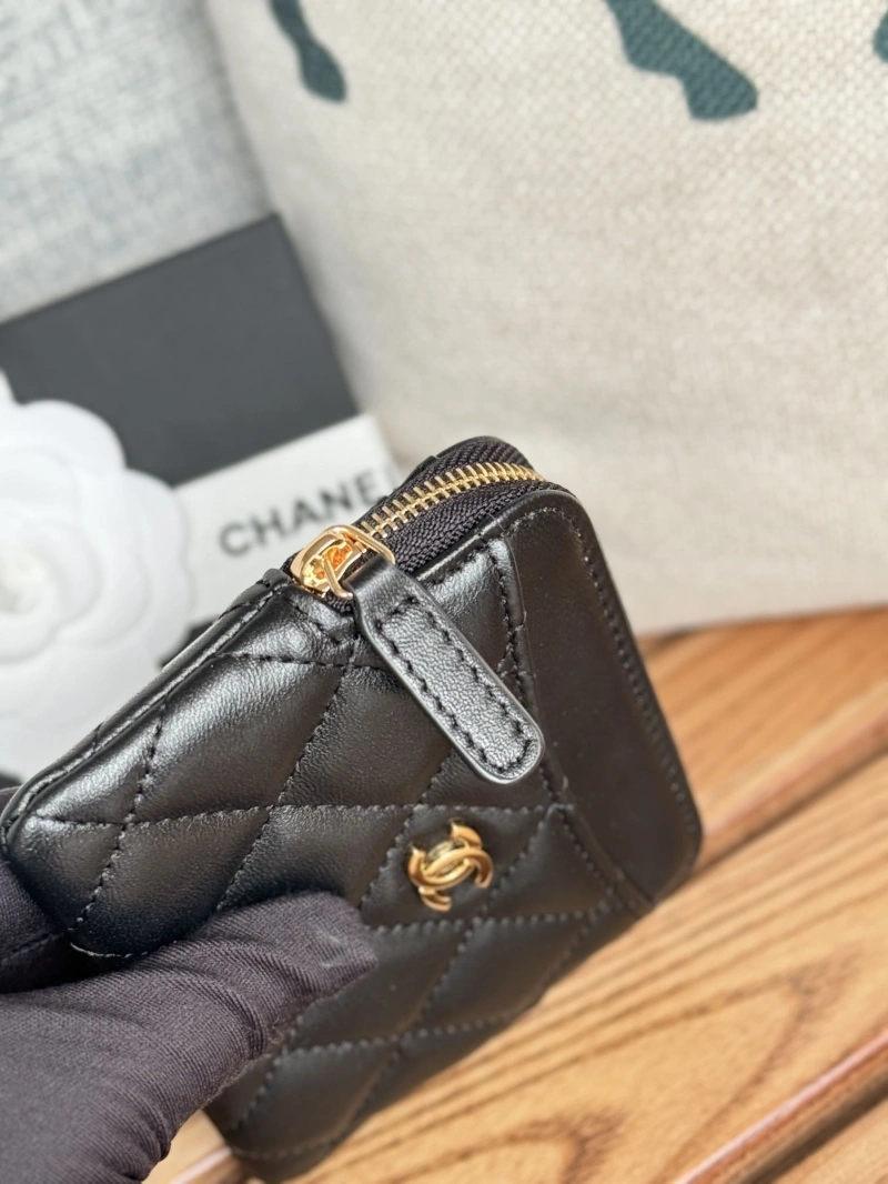 Ch**el wallets 4081-0138