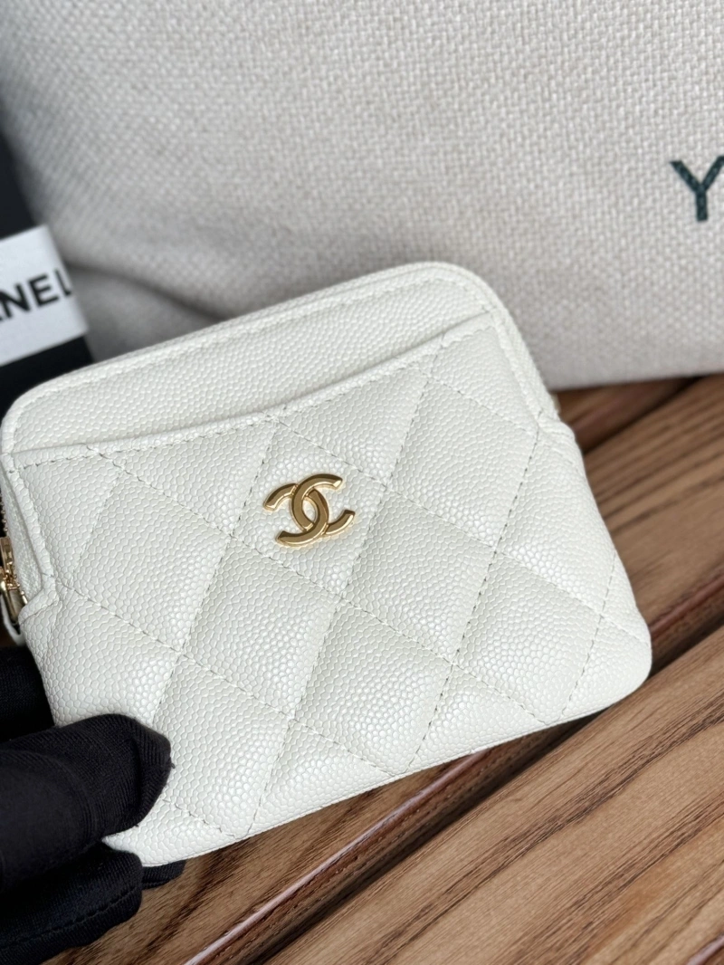 Ch**el wallets 4081-0143