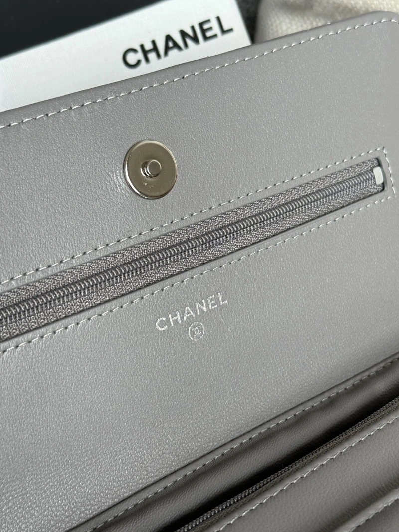 Ch**el wallets 4081-0150