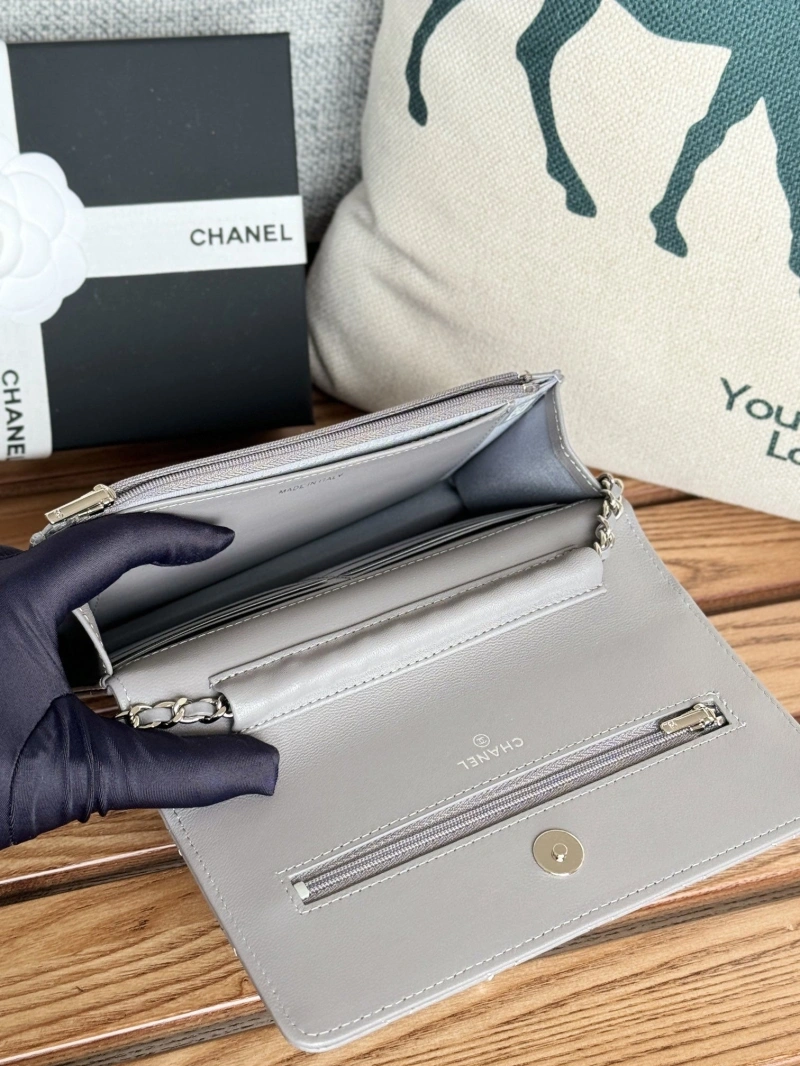 Ch**el wallets 4081-0150