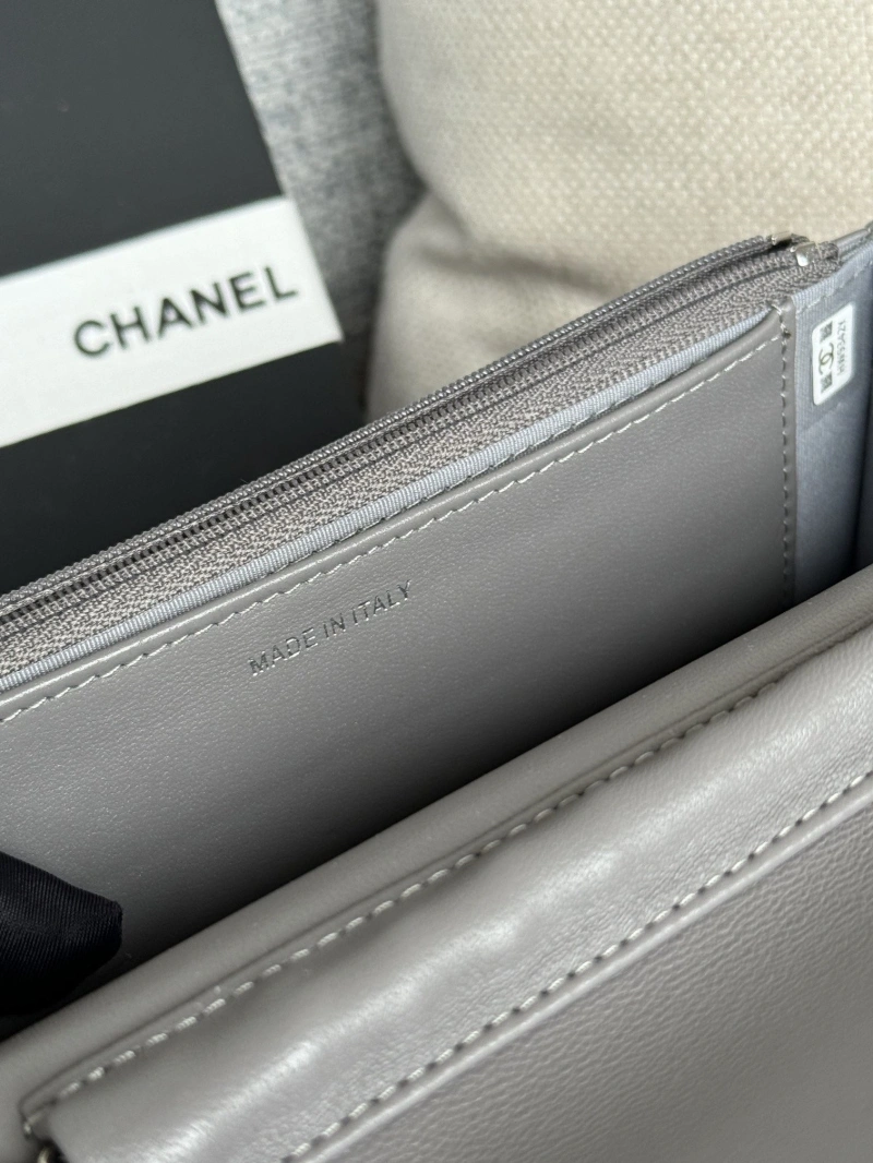 Ch**el wallets 4081-0150