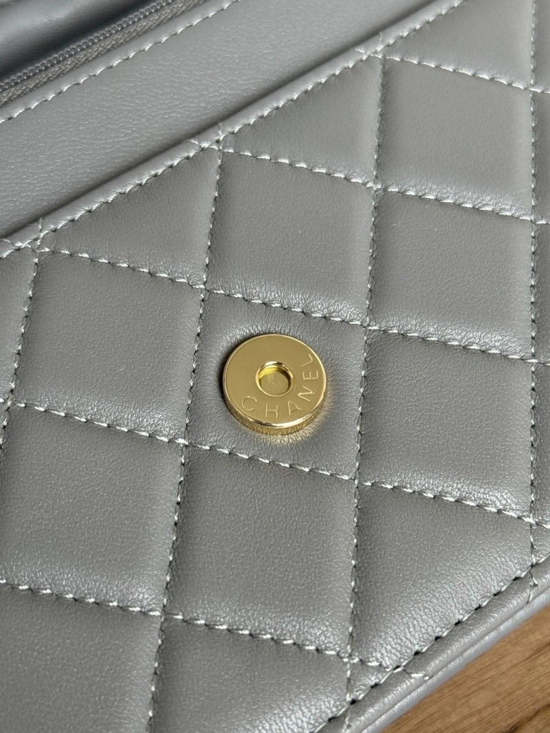 Ch**el wallets 4081-0151