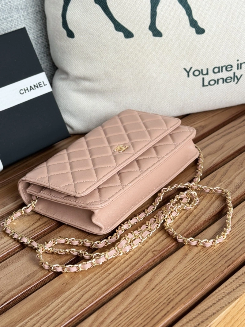 Ch**el wallets 4081-0152