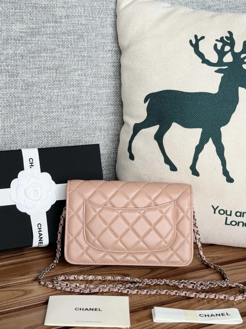Ch**el wallets 4081-0153