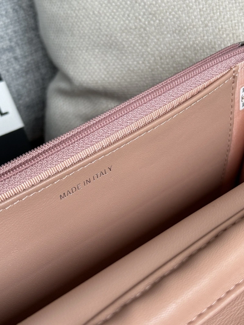 Ch**el wallets 4081-0153