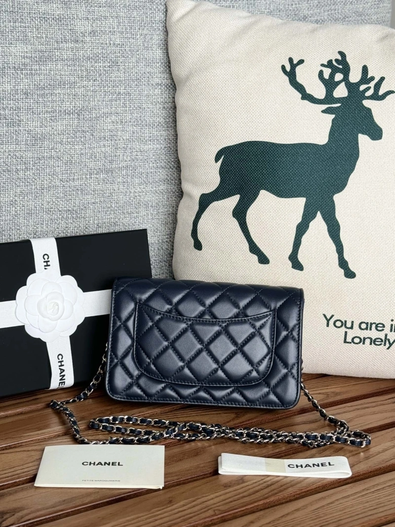 Ch**el wallets 4081-0155