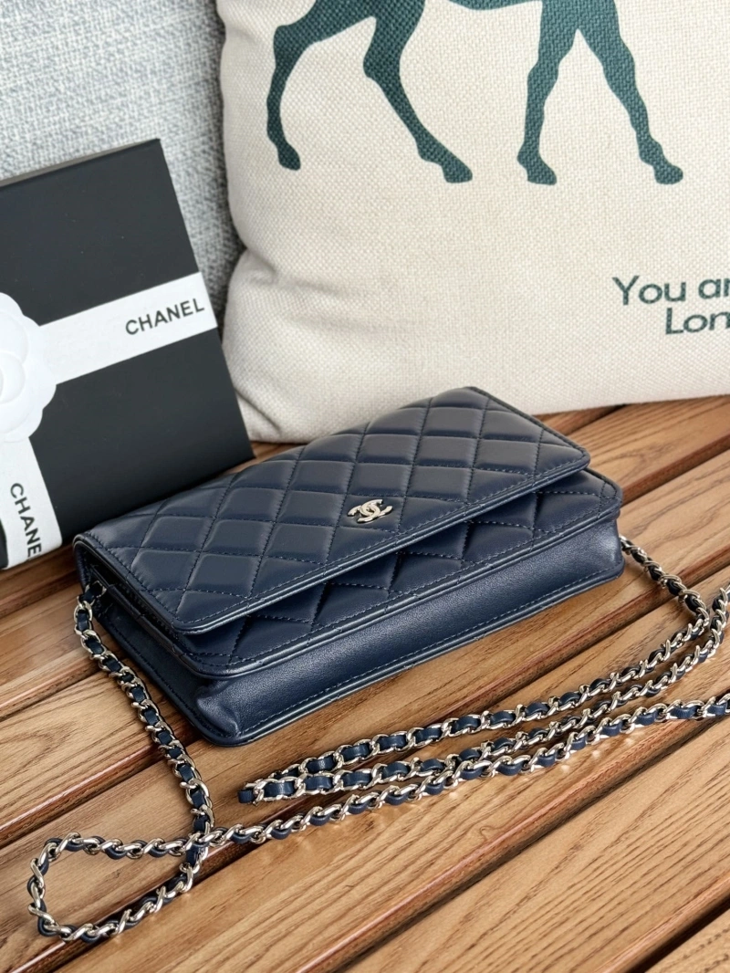 Ch**el wallets 4081-0155