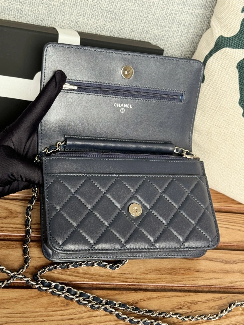 Ch**el wallets 4081-0155