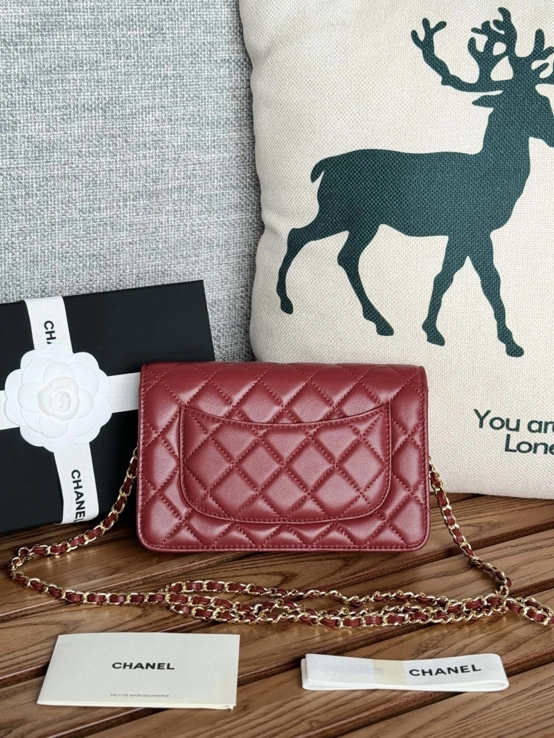 Ch**el wallets 4081-0156