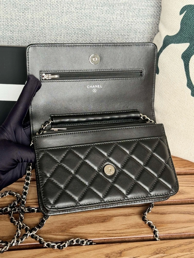 Ch**el wallets 4081-0158