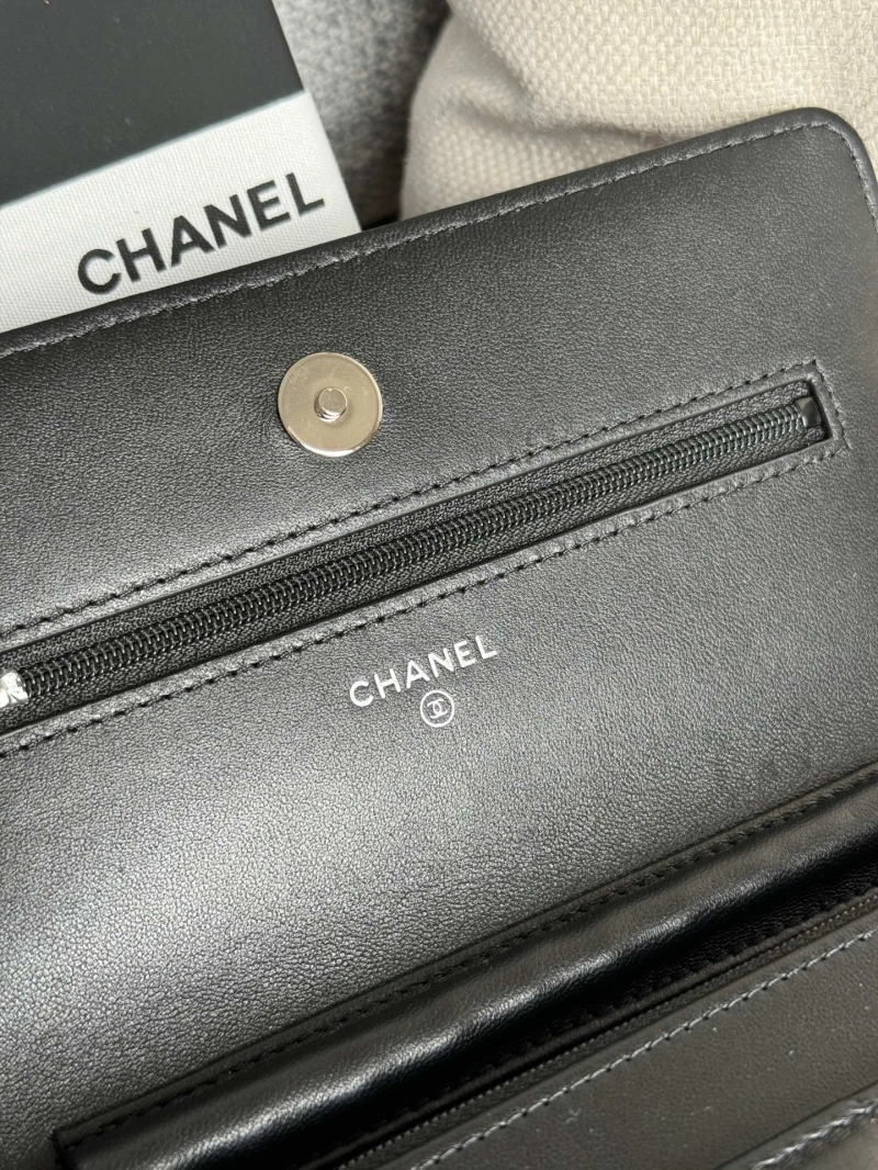 Ch**el wallets 4081-0158