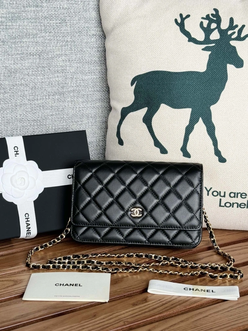 Ch**el wallets 4081-0159