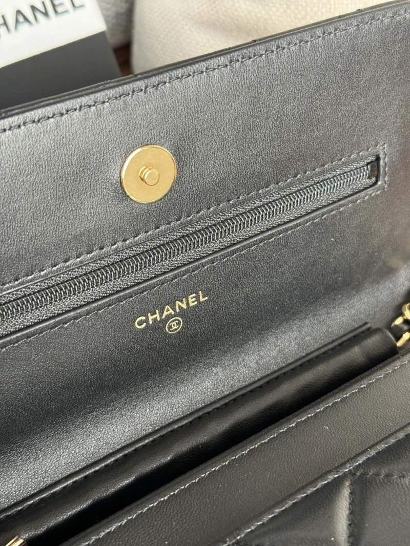 Ch**el wallets 4081-0159