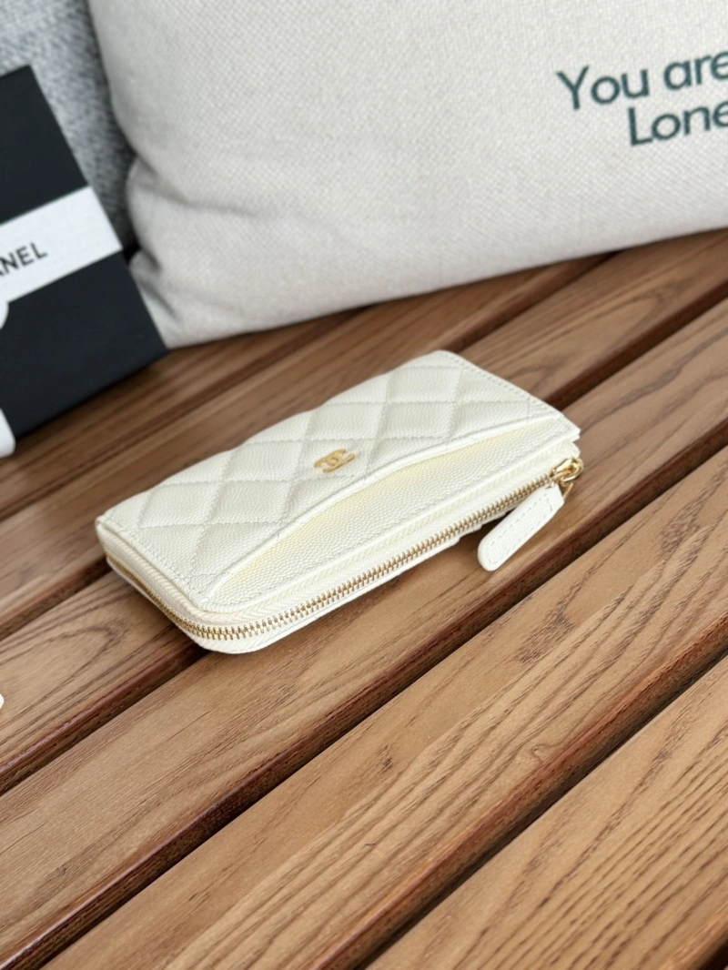 Ch**el wallets 4081-0251