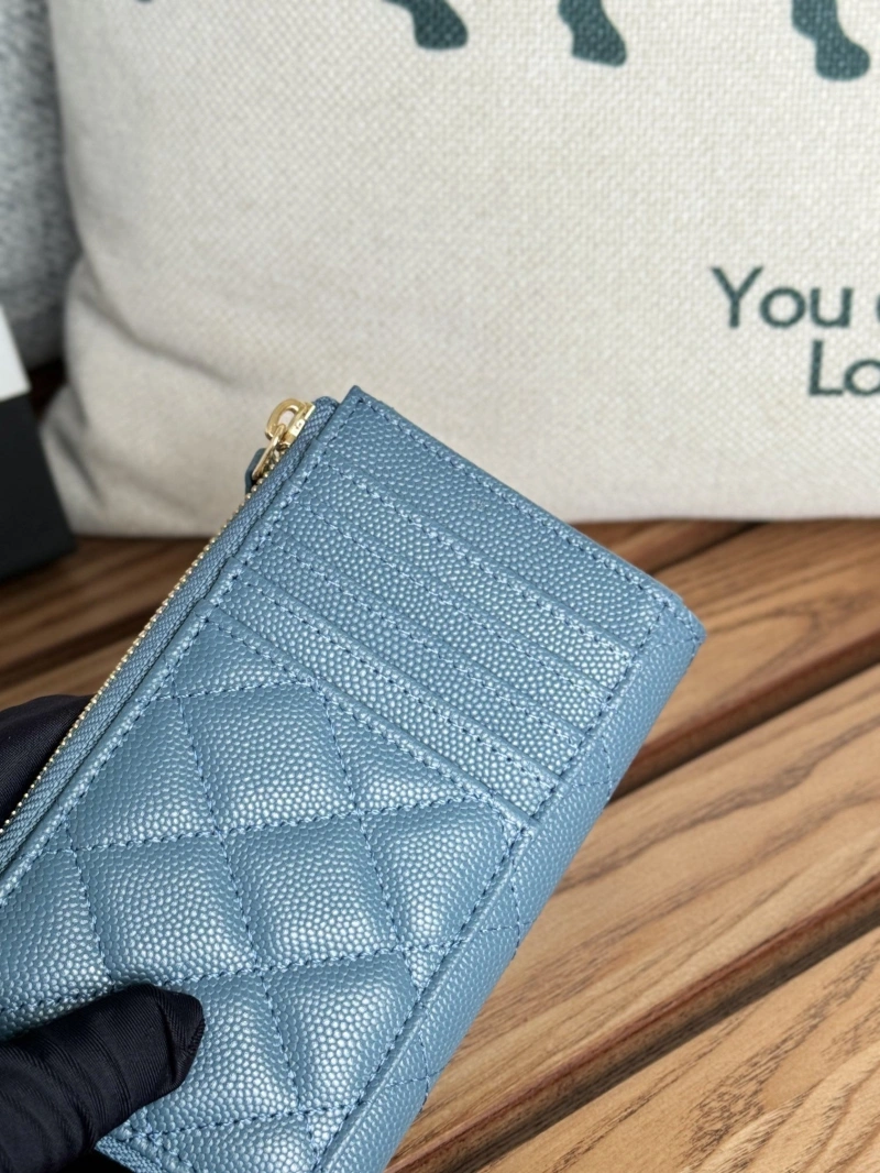 Ch**el wallets 4081-0253