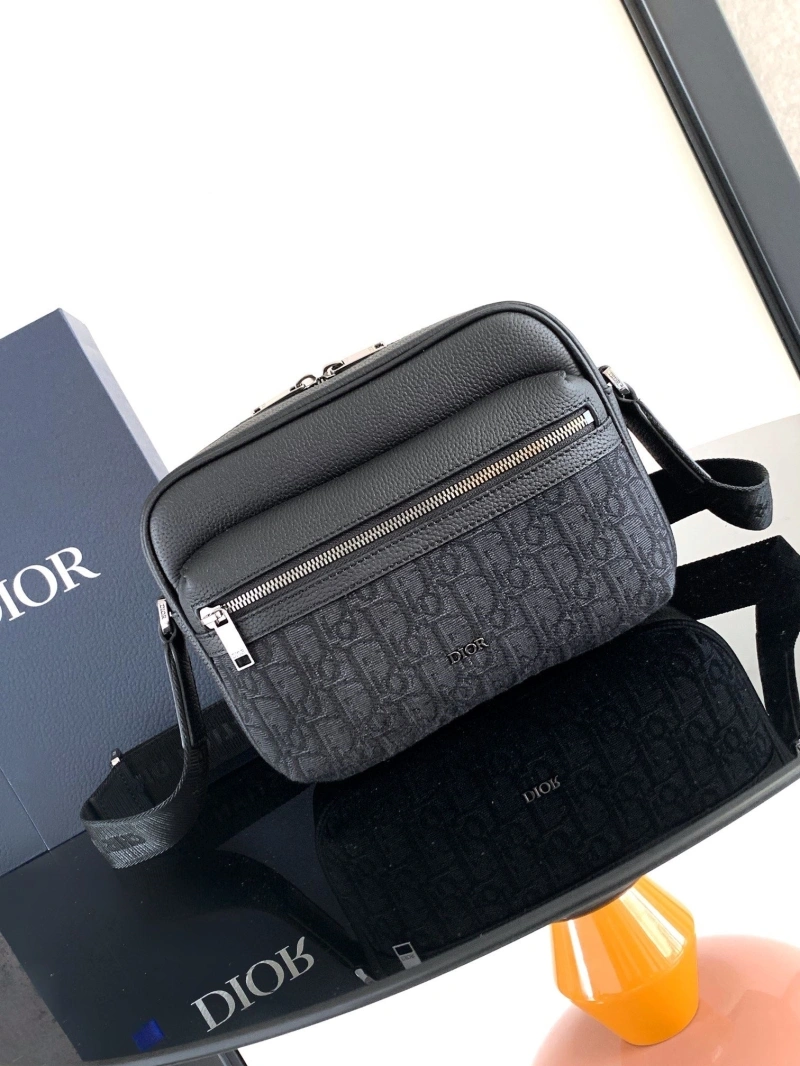 D10r satchel bags 4081-0383