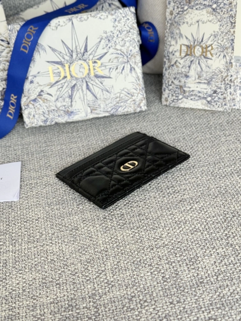 D10r wallets 4081-0568
