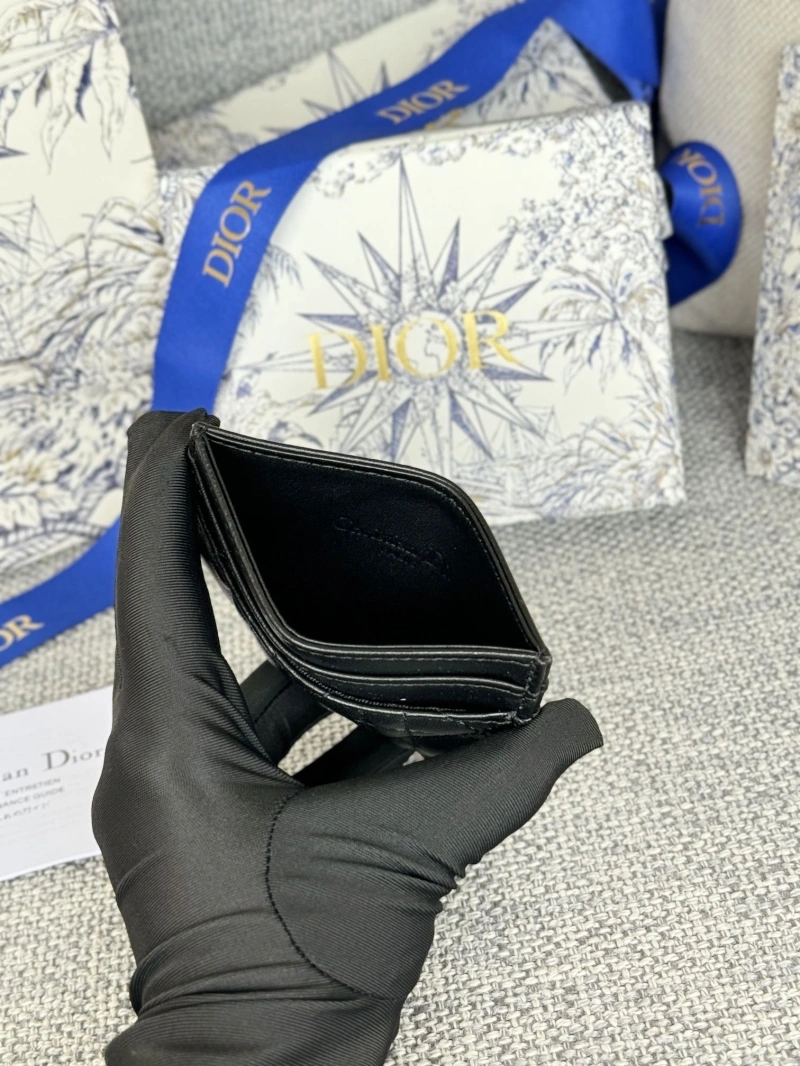 D10r wallets 4081-0568