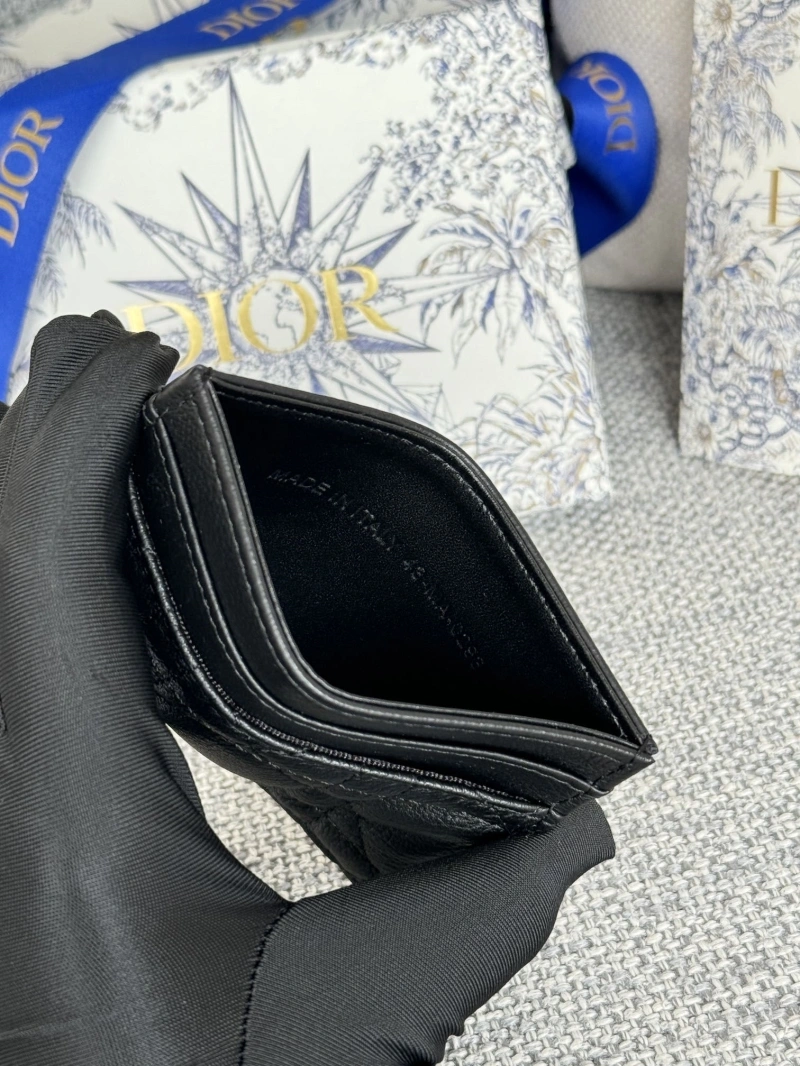 D10r wallets 4081-0569