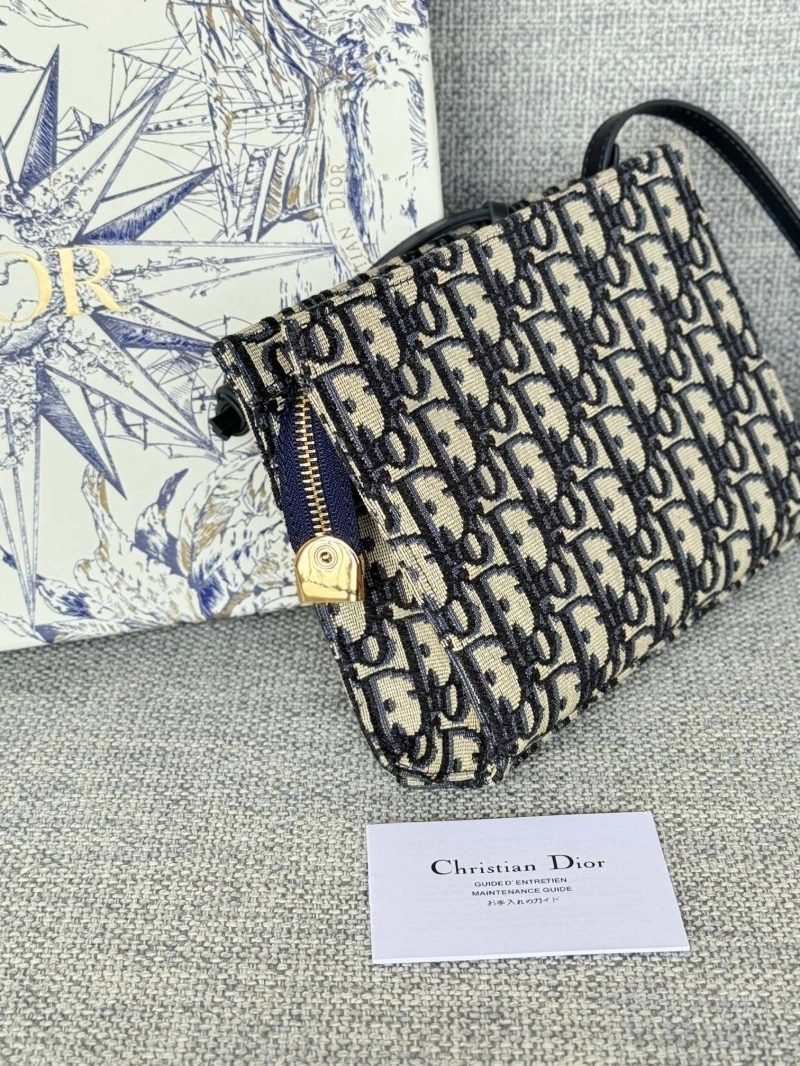 D10r wallets 4081-0570