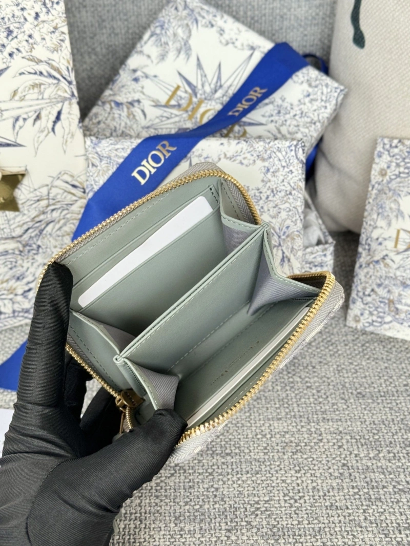 D10r wallets 4081-0572