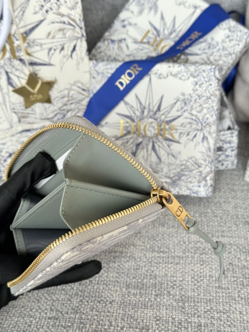D10r wallets 4081-0572