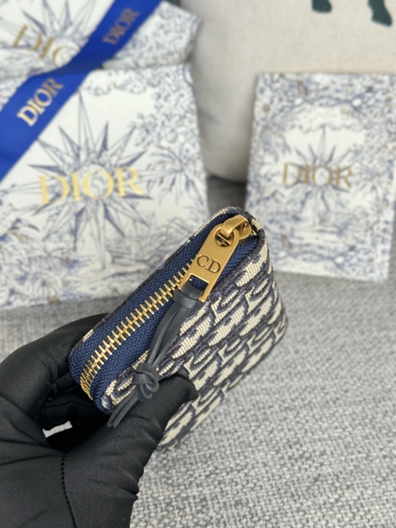D10r wallets 4081-0573