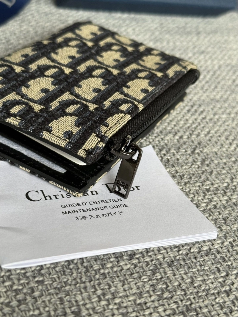 D10r wallets 4081-0582