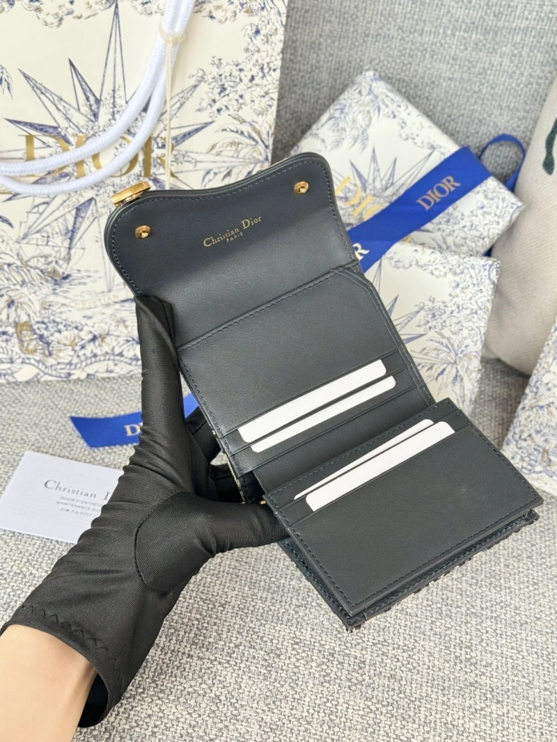 D10r wallets 4081-0592
