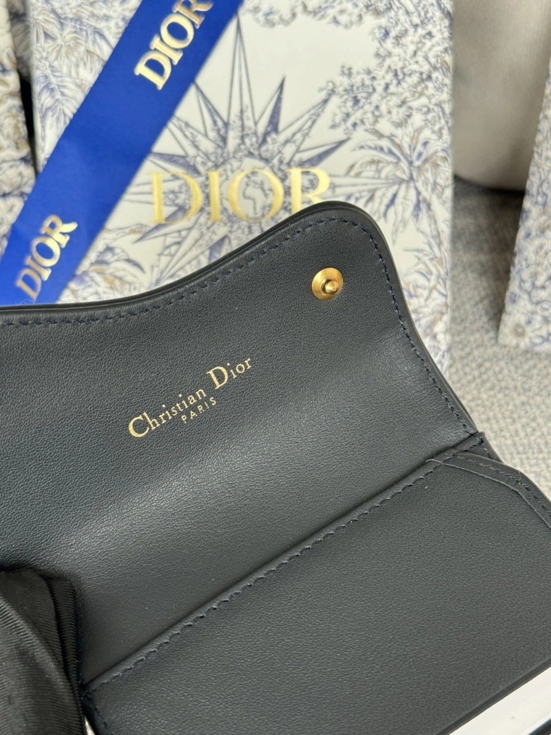 D10r wallets 4081-0592