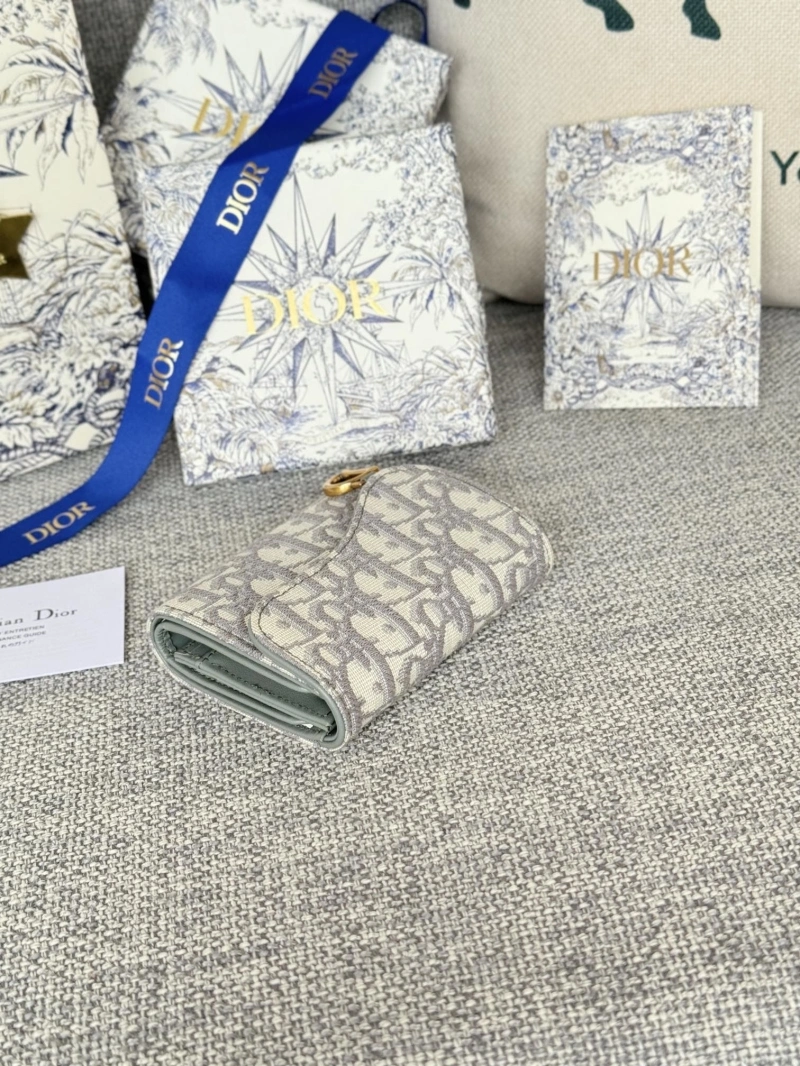 D10r wallets 4081-0593