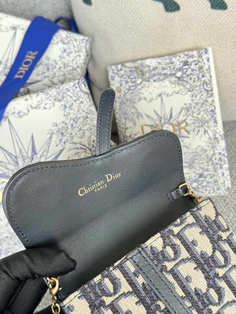 D10r wallets 4081-0594