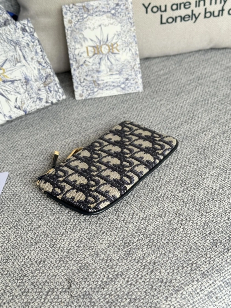 D10r wallets 4081-0596