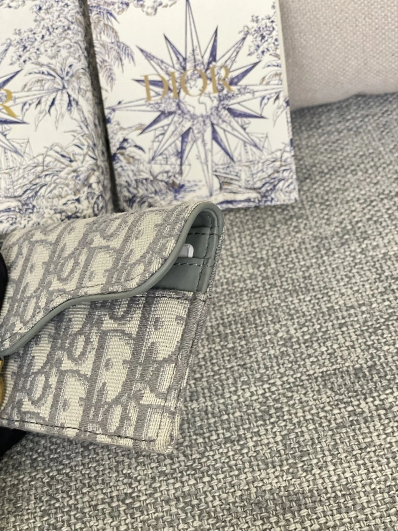 D10r wallets 4081-0598