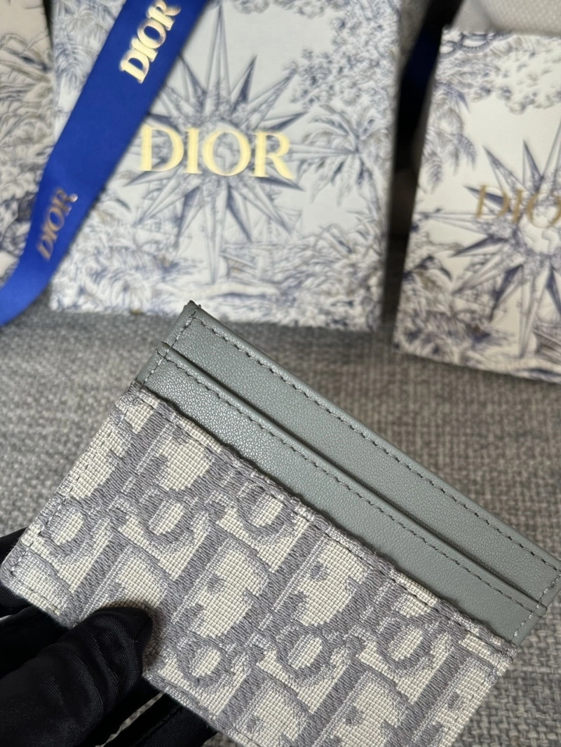 D10r wallets 4081-0601