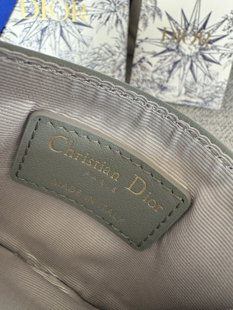 D10r wallets 4081-0601