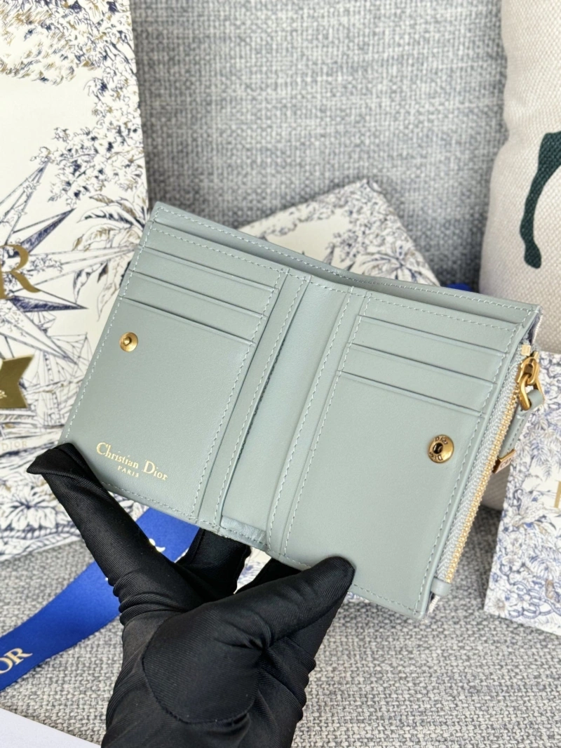 D10r wallets 4081-0602