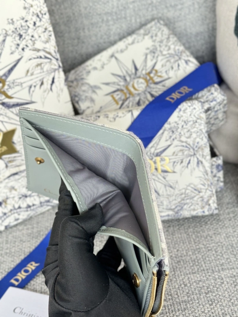 D10r wallets 4081-0602