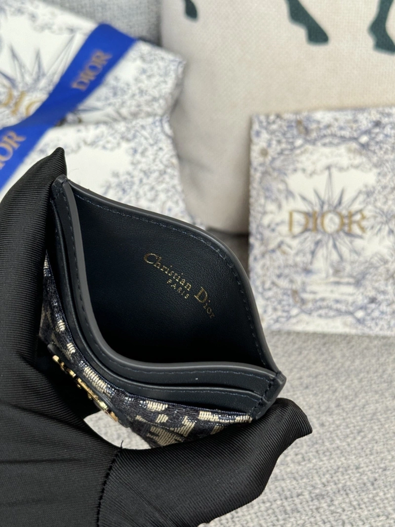 D10r wallets 4081-0604
