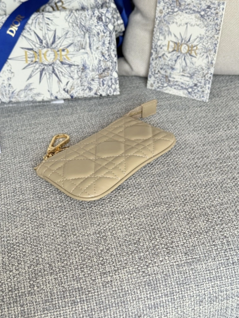 D10r wallets 4081-0614