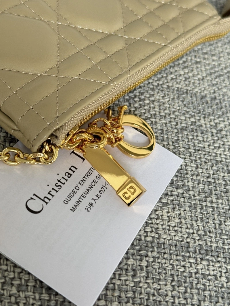 D10r wallets 4081-0614