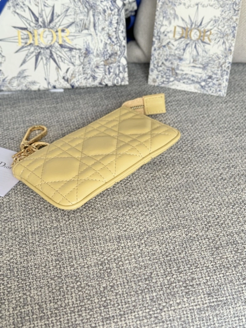 D10r wallets 4081-0617