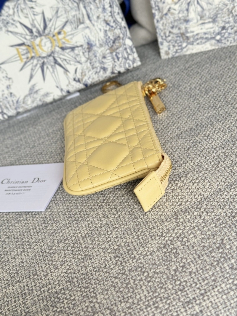 D10r wallets 4081-0617